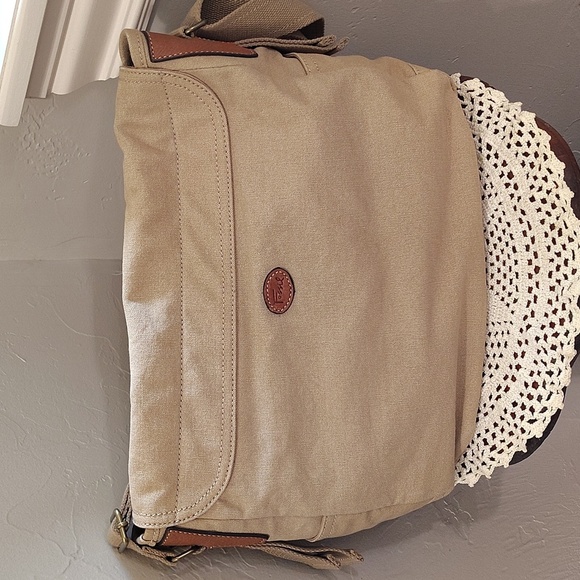 Fossil X OU Sooners Canvas Messenger Bag Tan Crimson OU Patch Adjustable Strap - Picture 5 of 9